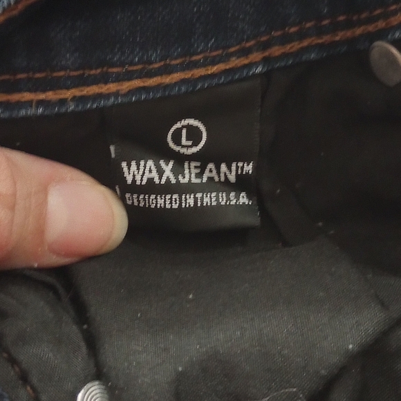 3 Button Shellback Shorts - Picture 4 of 5